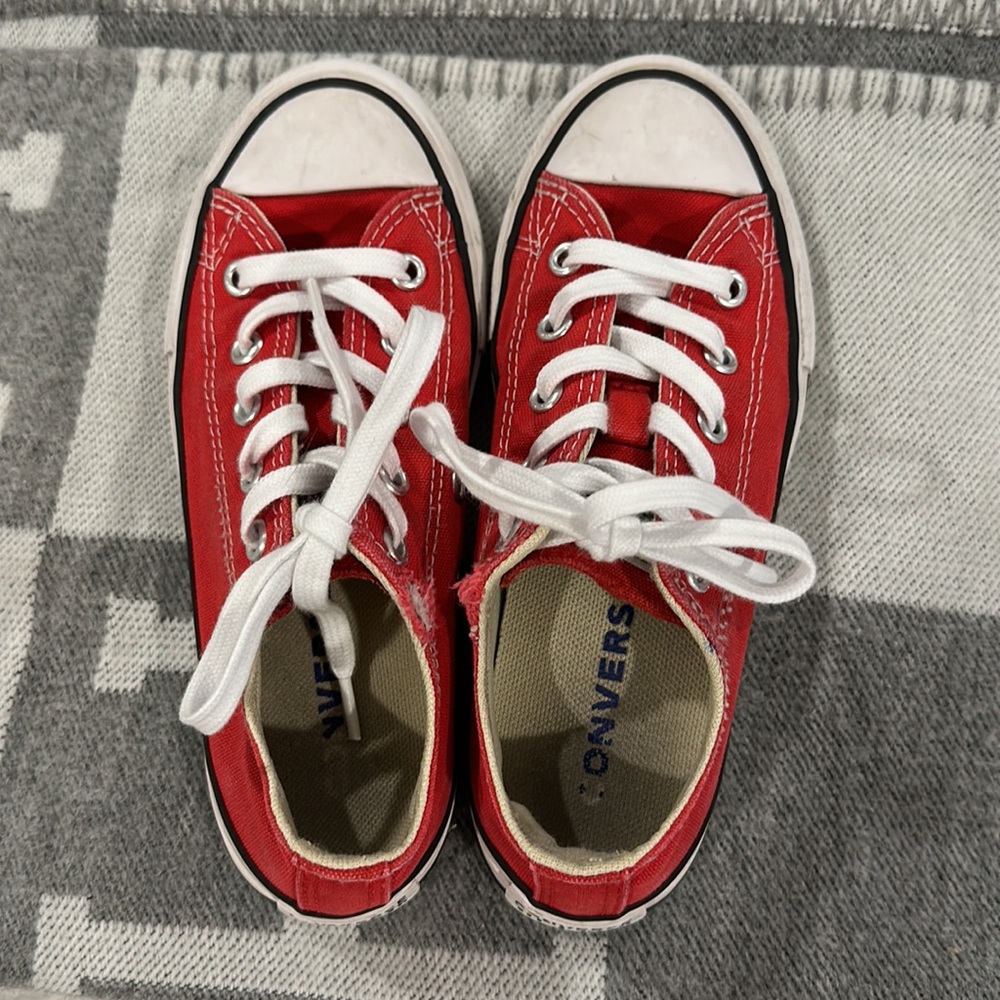 CONVERSE KIDS ALL STAR LOW TOPS SIZE 12 1/2 - Picture 11 of 14